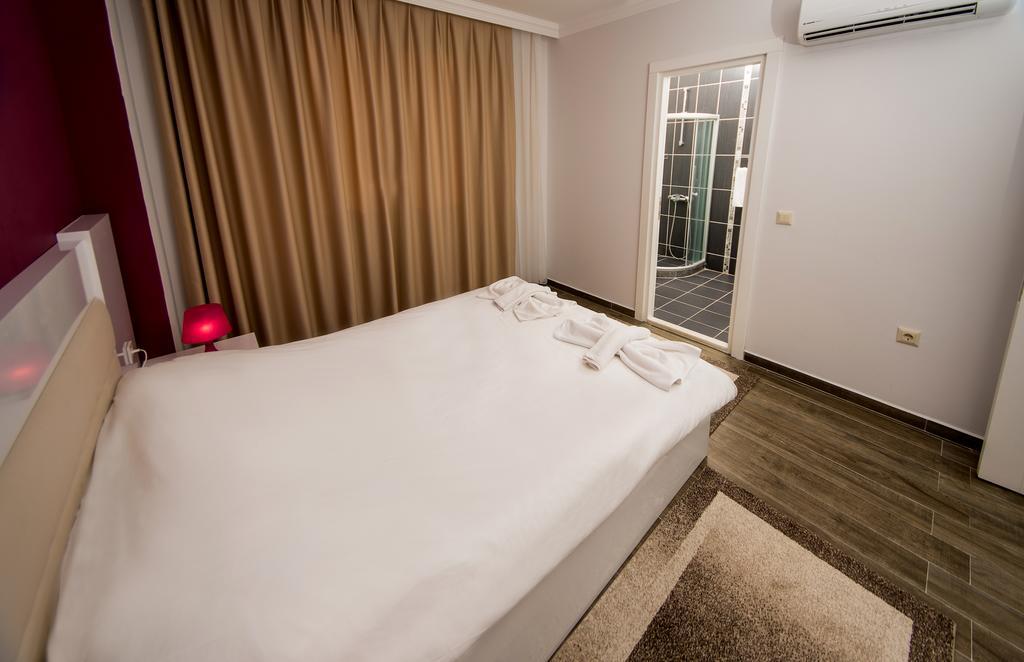 Dalyan Elit Apart Otel Чесме Екстериор снимка